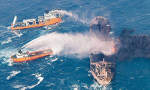 イランタンカー沈没、「石油が日韓周辺海域に流れる」＝英研究チーム
