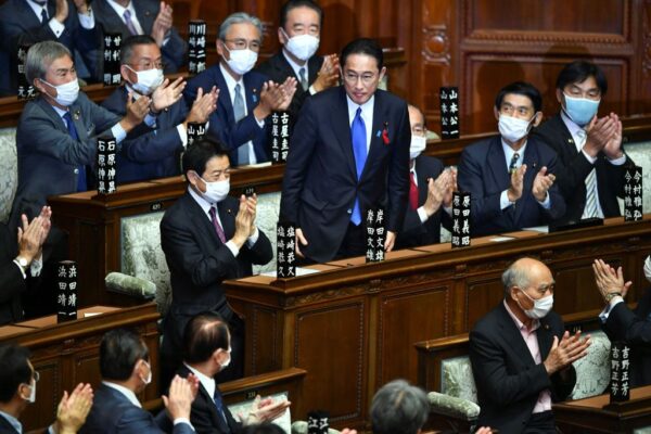 岸田内閣の閣僚一覧　茂木・岸両大臣は続投、女性閣僚は3人