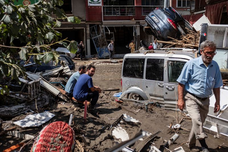 トルコ洪水、死者31人に　エルドアン大統領「災害激甚地」宣言