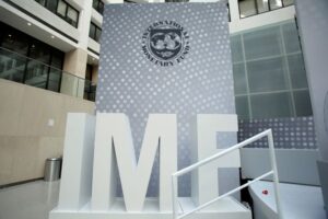 低所得国、富裕国との「資金格差」で経済回復に遅れ＝IMF