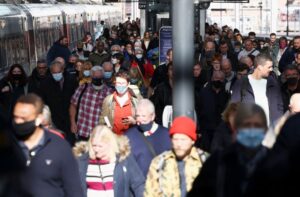 英国の新型コロナ新規感染者、週間で7月以来最多