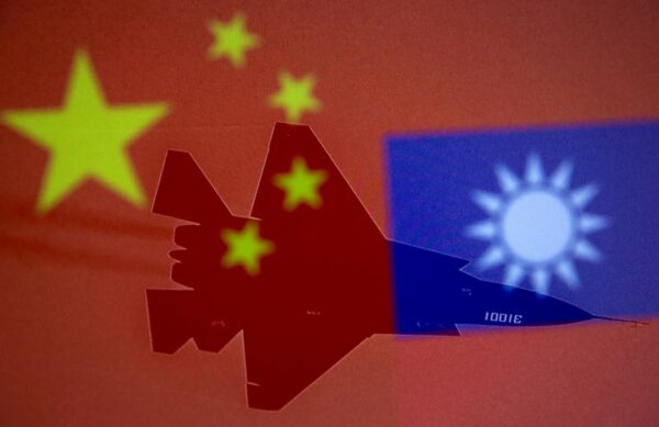 中国軍機の侵入、台湾軍の疲弊が狙い　対抗可能＝台湾国防相