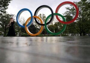 五輪、与党内の無観客要望も聞きながら5者協議で判断＝官房長官