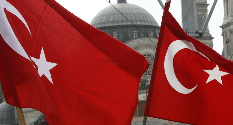 トルコ南東部のパイプライン周辺で爆発、原油輸送が停止