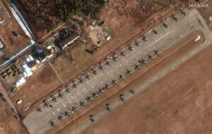ロシア軍が演習延長、ウクライナ国境付近に部隊増強示す衛星画像