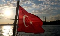 トルコ、軍艦の海峡通航阻止へ　黒海沿岸・非沿岸国に警告