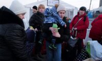 ウクライナ難民、260万人に　周辺国対応に追われる