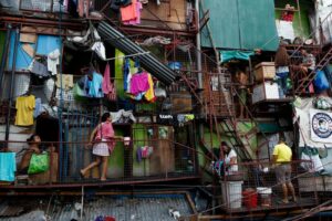 東南アジアの極度貧困層、昨年は470万人増　コロナ影響＝ADB