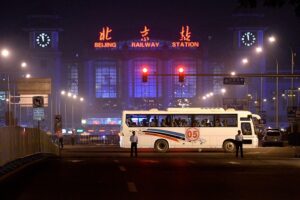 中国の閲兵式　ロシア韓国など49カ国参加
