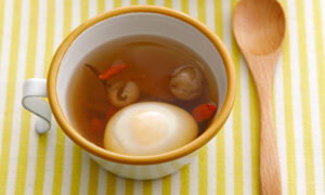 「目にも、肝臓にも良い」漢方医が薦める薬膳スープ