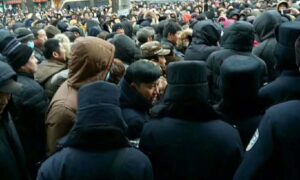 中朝国境の町、住民約1万人が抗議デモ　土地開発に反対＝吉林省撫松県