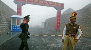 中印ブータン間の国境で緊張高まる　兵士3000人が対峙