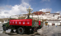 狙いはインドか　中国当局、チベット軍区で大規模な軍事演習