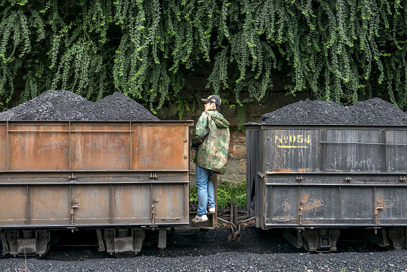 中国8月主要経済指標悪化、固定投資は18年ぶりの低水準