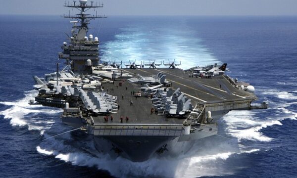 米海軍作戦部長、10年ぶり米空母の台湾海峡通過を示唆