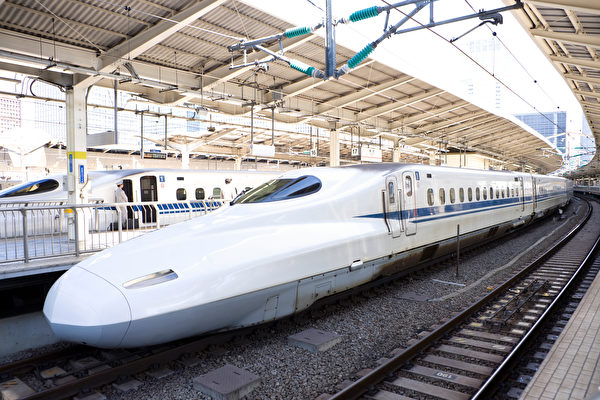 日中鉄道技術論争「新幹線じゃコイン立たず？」中国メディアは自画自賛