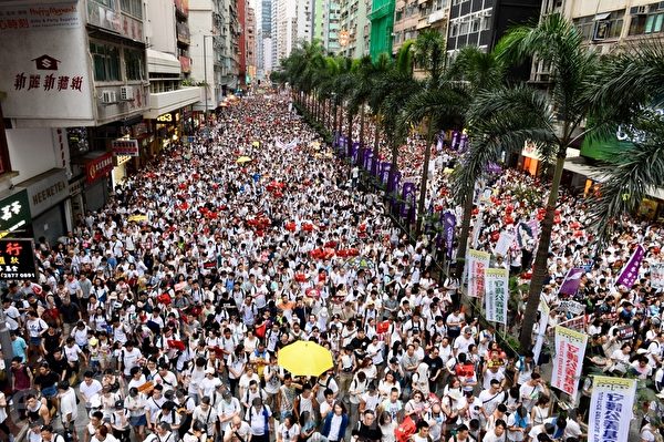 【写真】香港で逃亡犯条例改正反対デモ、103万人参加　返還後最大規模　