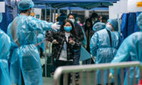 ＜中共ウイルス＞香港で1日の感染者3万人超　死者急増で遺体安置所逼迫