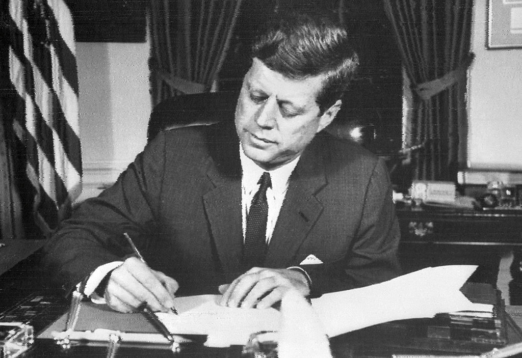 米公文書館、ケネディ元大統領暗殺の関連文書を公開　約1500点