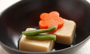 凍豆腐はタンパク質が豊富！　ご家庭でも簡単に作れます