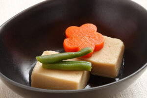 凍豆腐はタンパク質が豊富！　ご家庭でも簡単に作れます