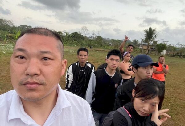 中国キリスト教徒一家、米国に政治亡命　壮絶な195日間