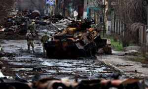 キーウ近郊で民間人410人の遺体、ウクライナ「大虐殺」と強く非難