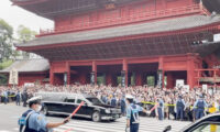 増上寺で安倍元首相の葬儀　弔問客が長蛇の列