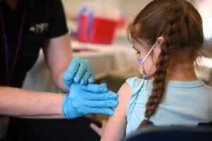 「なぜ児童へのワクチン接種を急ぐのか」　テッド・クルーズ米上院議員らが疑問