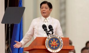 フィリピン大統領、中国支援鉄道プロジェクトの借款再交渉を指示