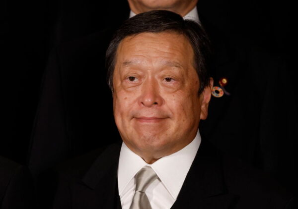 「気球に聞いてください」から撃墜も選択肢へ…防衛相、領空侵犯に厳正化を言明