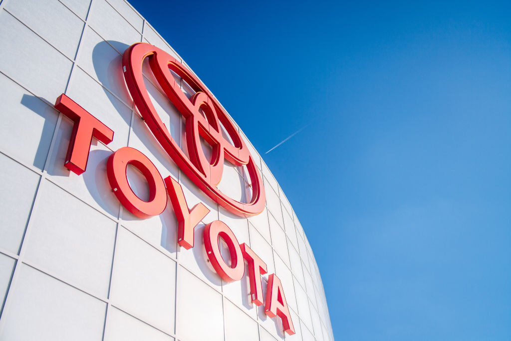 トヨタ自動車、EV向け電池生産に7300億円　日米で工場に投資