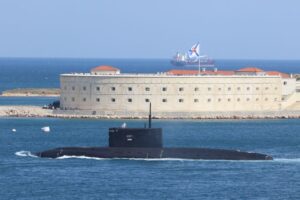ロシア黒海艦隊、一部潜水艦の配備先変更＝英国防省