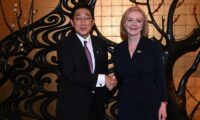 日英、中国への対抗策で協力　岸田首相がトラス英首相と会談