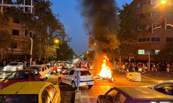 イランのデモ、民衆蜂起の様相＝イスラエル軍情報部門トップ