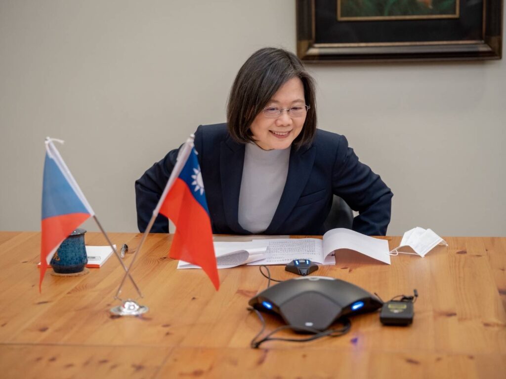 チェコ次期大統領　台湾総統と電話会談　外交関係なく極めて異例