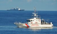 フィリピン、紛争海域での中国の嫌がらせを「注意深く」監視