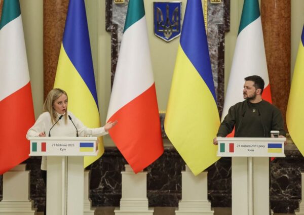 イタリア首相がキーウ訪問、支援継続を表明　戦闘機供与は否定