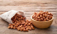 ピーナッツは栄養の宝庫　皮ごと食べて2倍の抗酸化物を摂取する