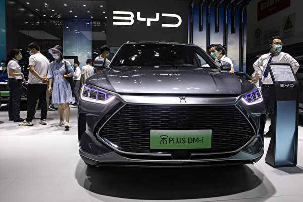 中国、自動車販売業界で「自殺式」の価格競争　メーカーは「生産ラインの維持」に必死か