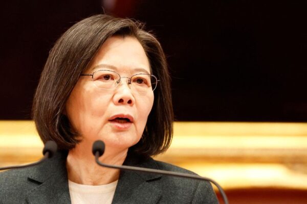 台湾総統、中米訪問で米国を経由　中国「米に厳重抗議」