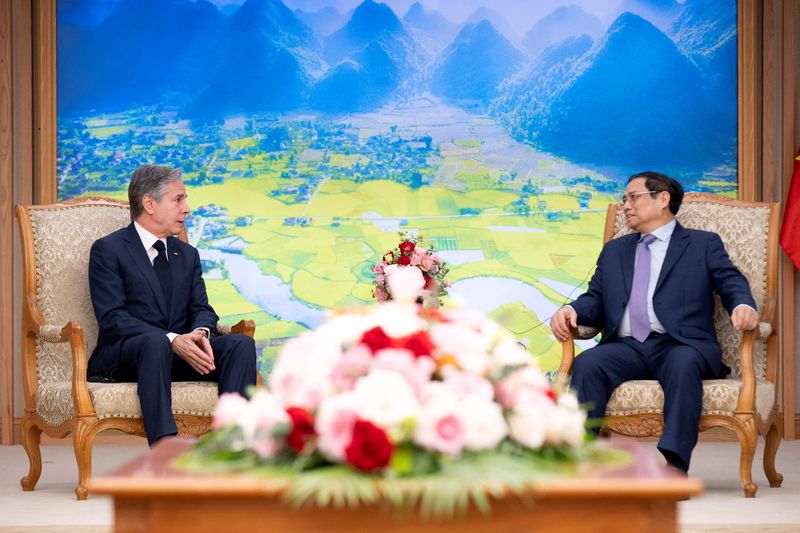 米国務長官がベトナム初訪問、最高指導者らと会談