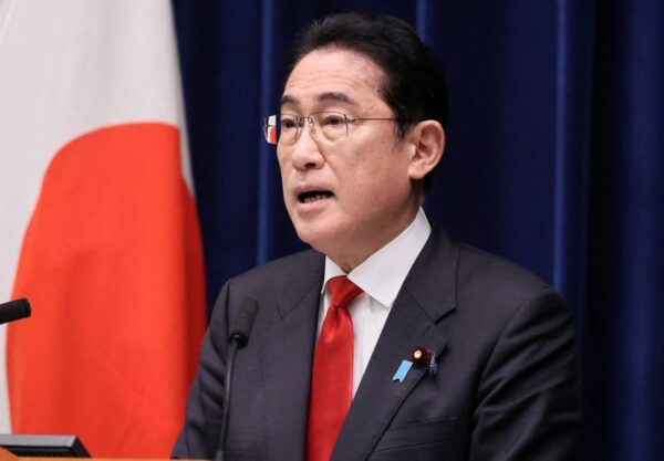 谷国家公安委員長、職務継続を＝「うな丼」発言で岸田首相