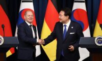 韓独、軍事機密保護で協定締結へ　首脳が会談