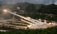 米韓、北朝鮮の「全面攻撃」想定した最大規模の実弾演習開始