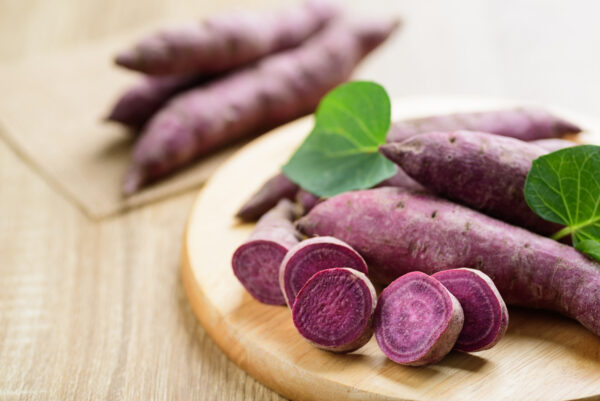 紫イモはガンと闘える！？栄養のバランスには「色とりどりの食材」が大切です