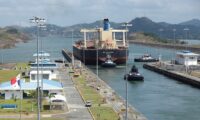 パナマ運河当局、通航制限を9月2日まで延長すると通知