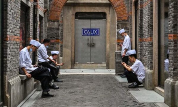 中国で拡大する閉店被害　安いキャンペーンで会費集めて閉店