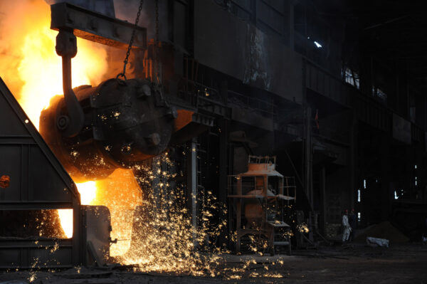 欧米諸国、中国の鉄鋼生産の独占に対抗か　新たな関税交渉へ