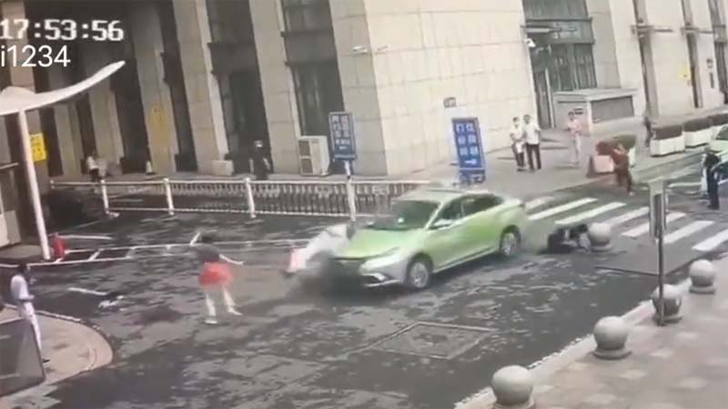 これも「社会報復」か？　2日連続で、暴走車が無差別に人をはねる＝中国